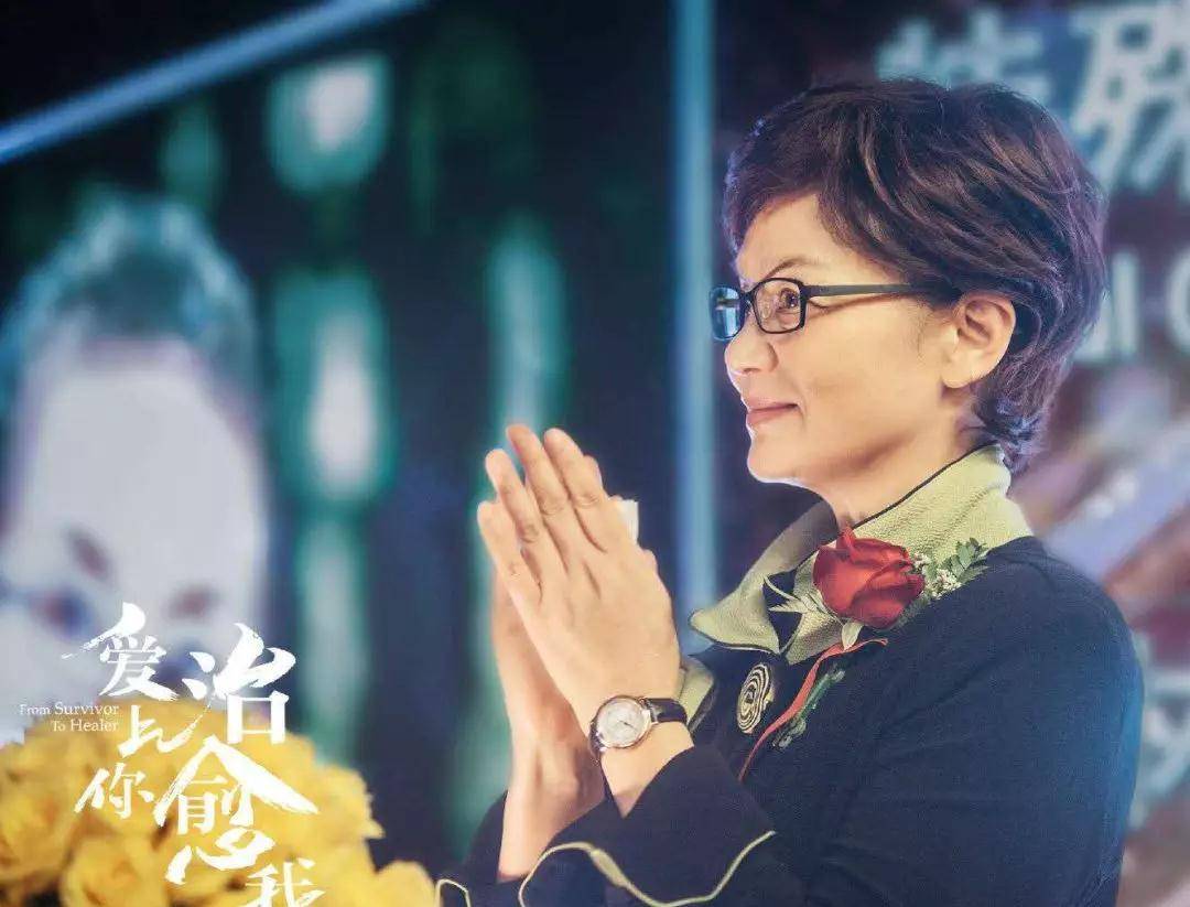 原创64岁潘虹离婚后出家我婚姻的破裂跟事业成功有关