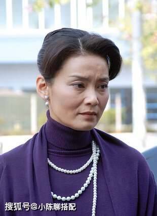 黑长直 为什么50+女性偏爱短发,看何赛飞、潘虹的这些发型就明白了