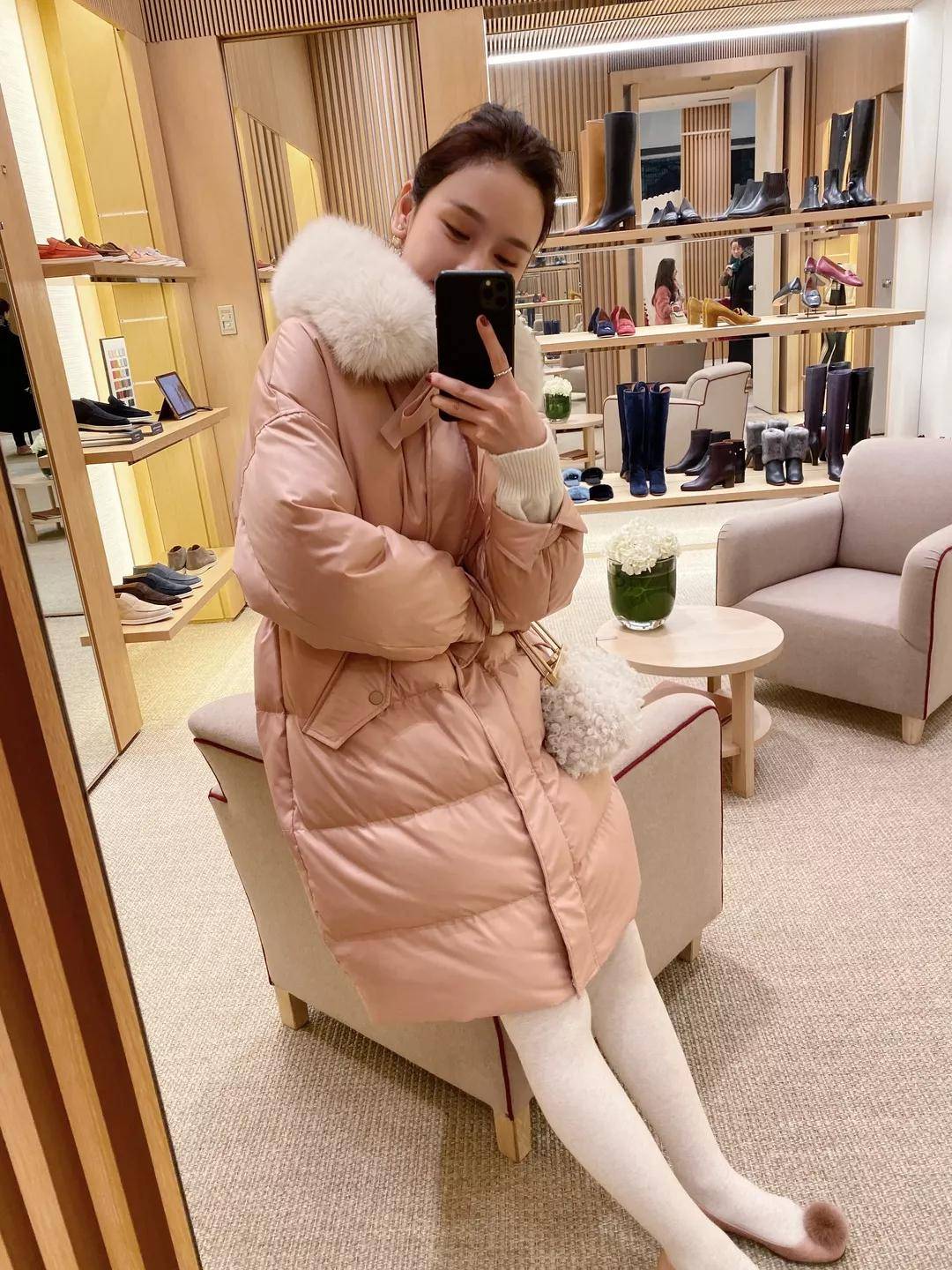 冬日 色彩美学!拒绝沉闷,冬日时髦穿搭有术