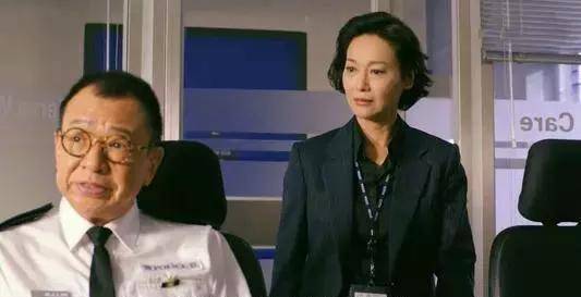 《铁探》的成功得益于优秀的卡司和立体饱满的人物形象,其中不仅有