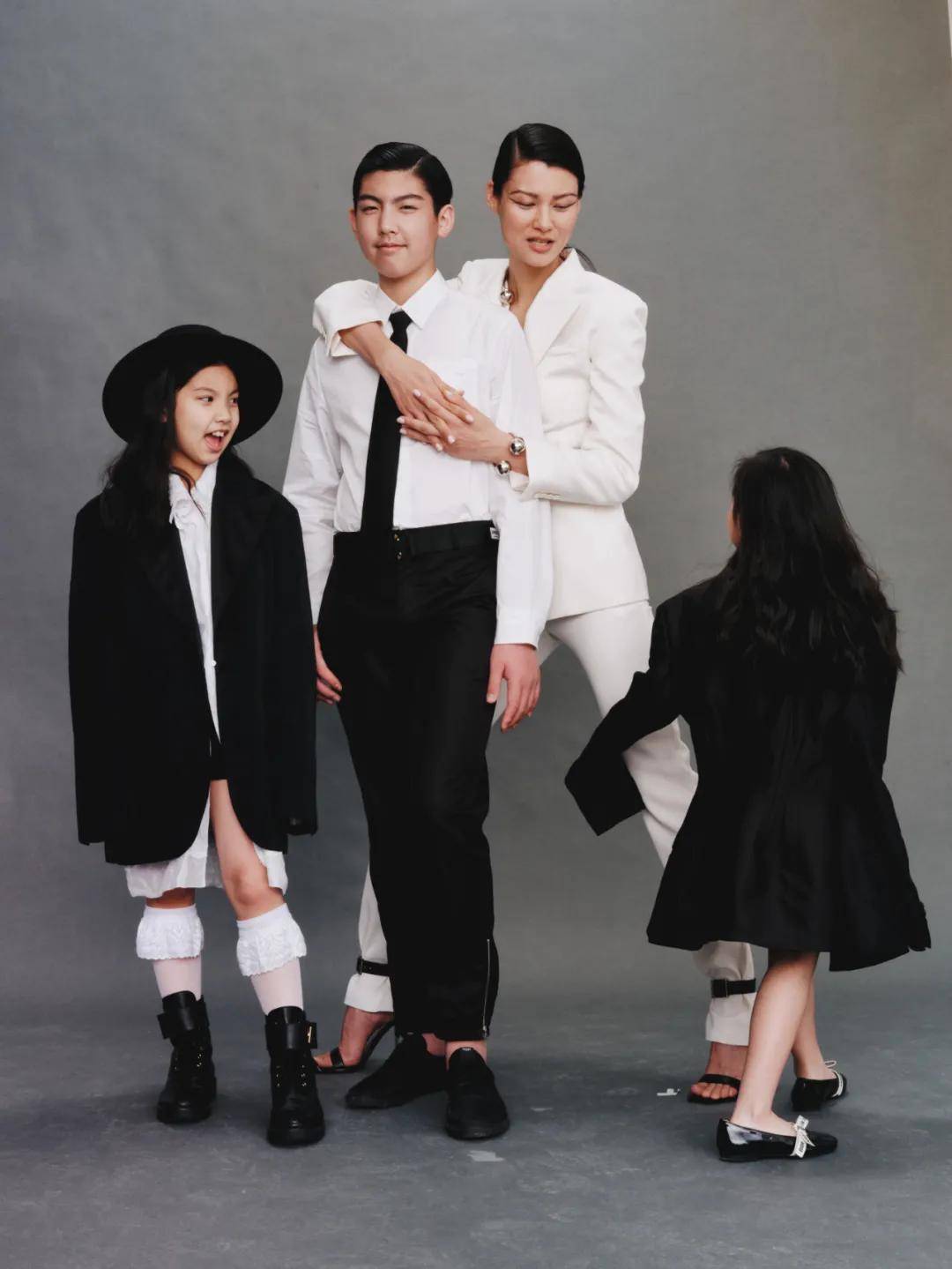 登上vogue创刊号封面的中国超模是她