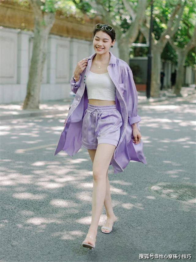 垫肩 “衬衫+五分裤”才是初夏该有的打扮,清凉舒适又洋气,美翻了!