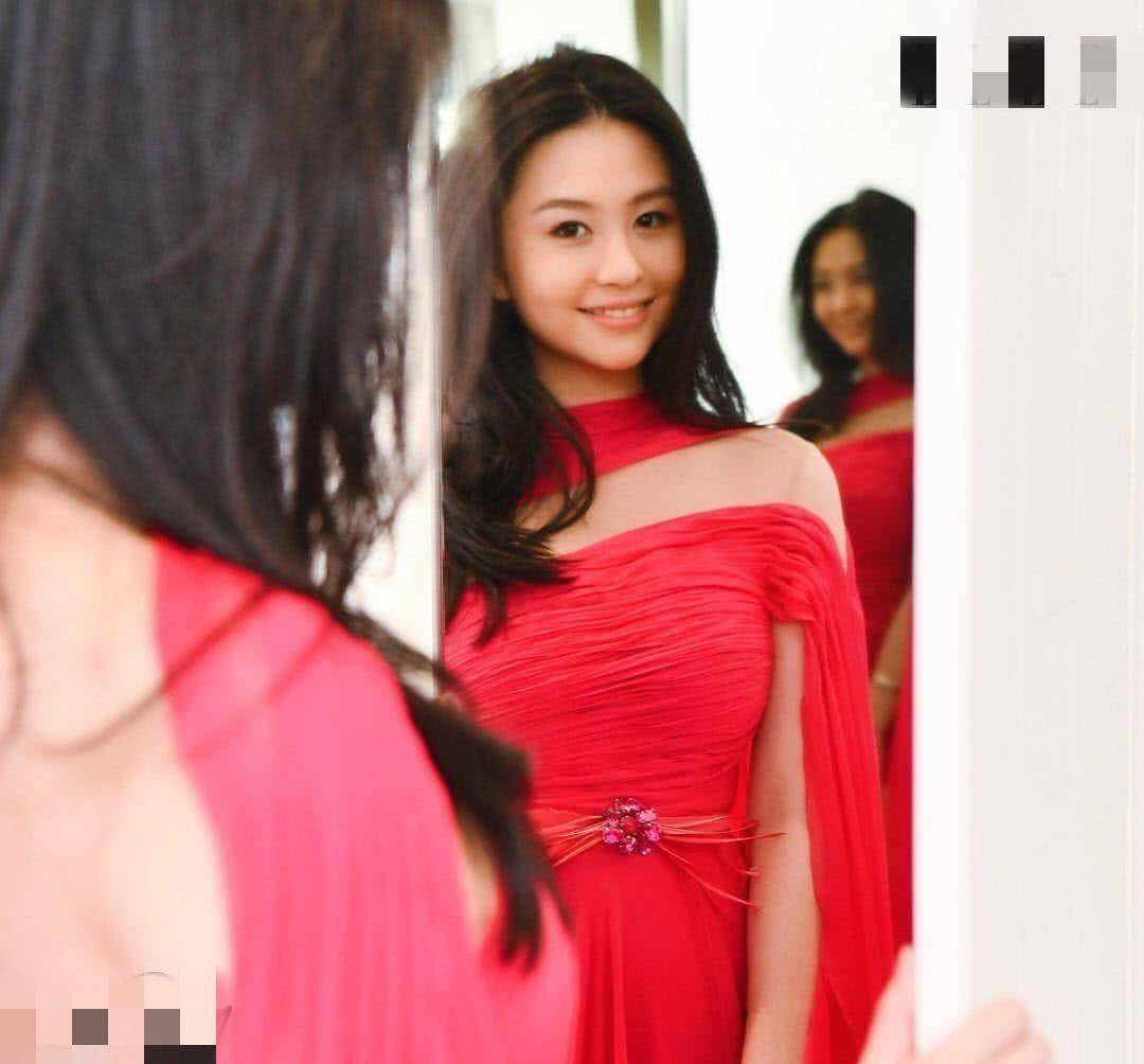 惊艳的邱淑贞图片 bf8bfbb6a8924e9fa4d0d8bbfdebf889.jpeg