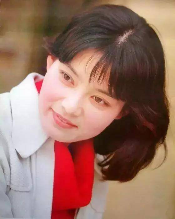 人物65岁老戏骨潘虹出家当尼姑如今单身无子却做了20多年的慈善公益