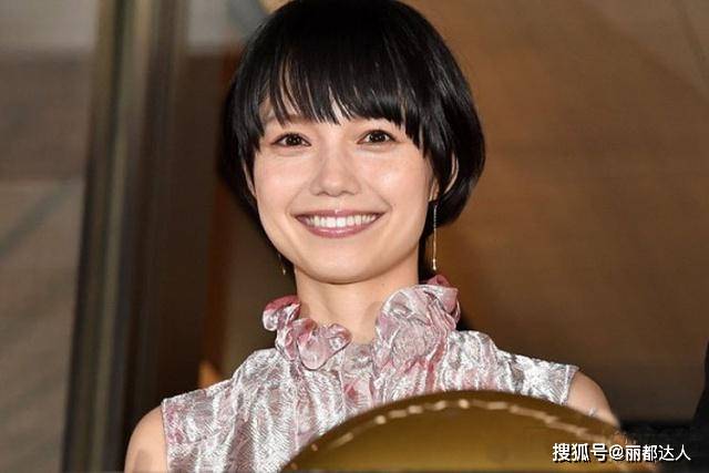 长度多大年纪都别乱剪短发，尤其这5种剪错老十岁，颜值再好也没用