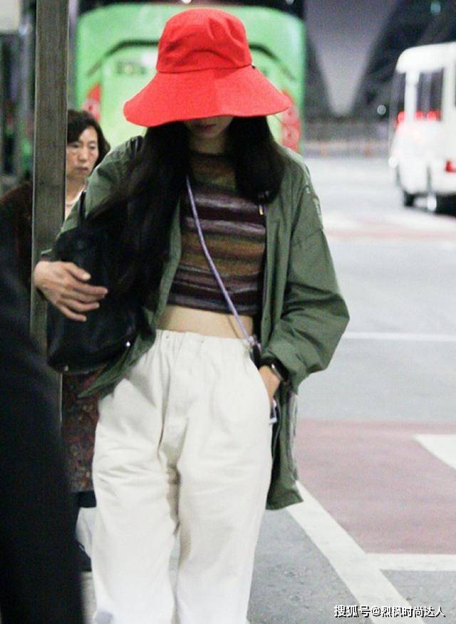 闫妮 “韩国闫妮”出演“第一美女”？剧中穿搭又粉又花，难为39岁她了