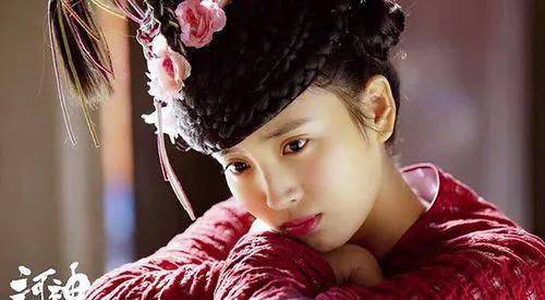 职场|《盛装》热播，剧中六位女星，个个风姿绰约气质脱俗，你喜欢谁