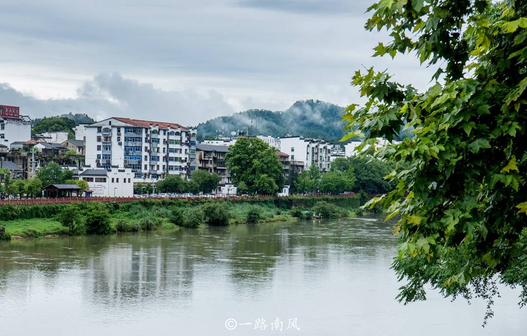 江西省|江西省旅游热度很高的婺源县，曾经属安徽省管辖，后来划到上饶市