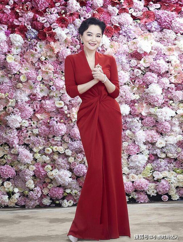 女神有这3个特征的女人，年纪越大越“省钱”，无需过多保养就很女神