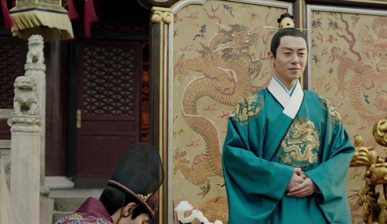 朱高煦得到惩戒后,朱瞻基的三叔朱高燧还算识趣,并没有像他二哥那样