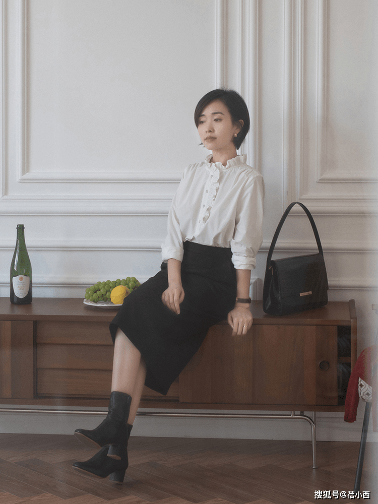 黑色 春季还是穿“衬衫”最高级,搭配半身裙、牛仔裤、阔腿裤,好洋气