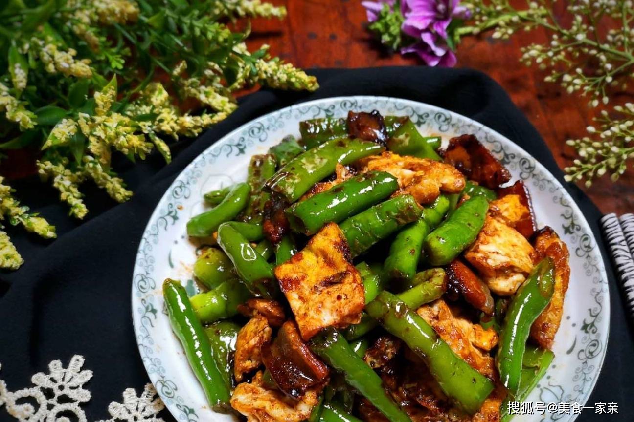 虎皮|这才是辣椒炒鸡蛋的正宗做法,比吃大鱼大肉都香,我家一周吃5次