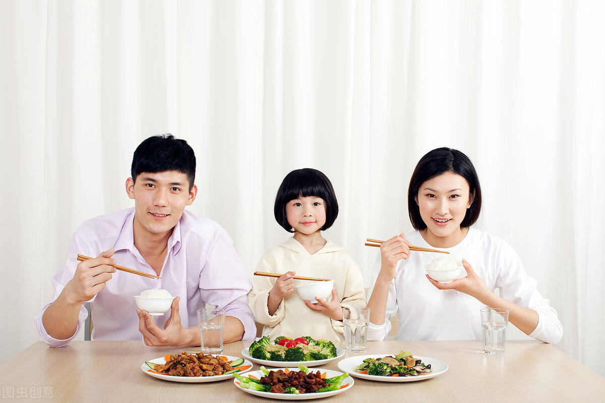 什么时候开始吃三餐 3343da505265442f8e48fa671de002ec.jpeg