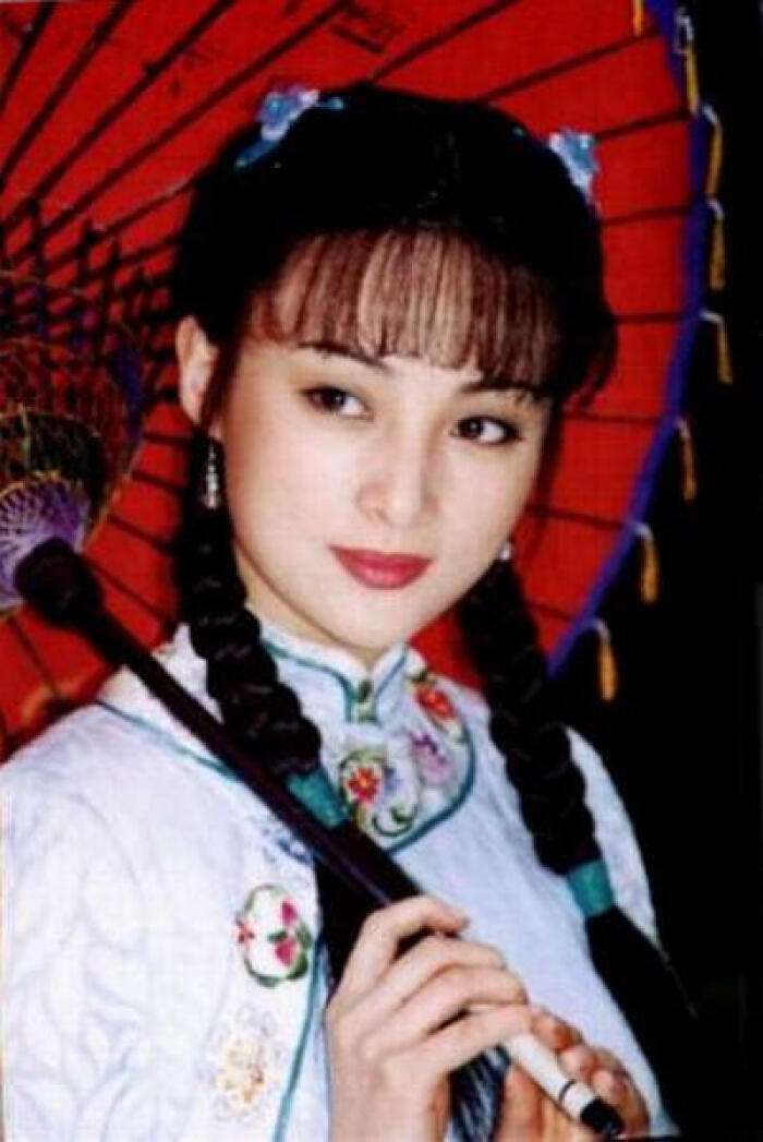 变化初见时颜值惊为天人的娱乐圈女明星都有谁呢，看看你们喜欢她们吗