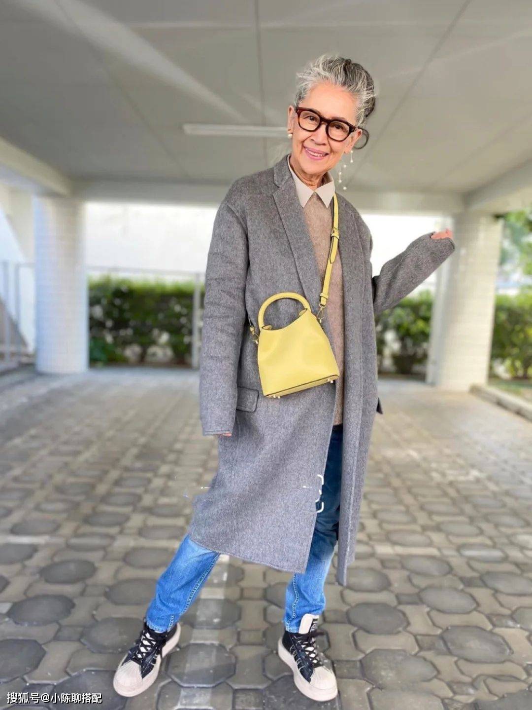 皱纹 时髦与年龄无关，这位70岁的日本奶奶满脸皱纹，状态胜过同龄人