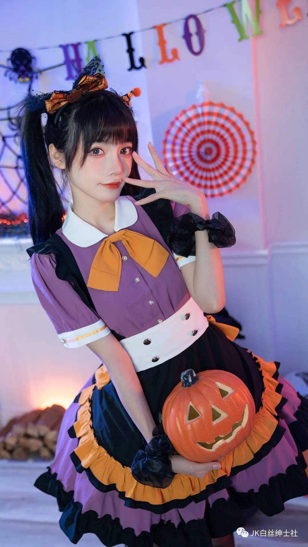 摄影:@爆炸蜻蜓 裙子:@-七了个三