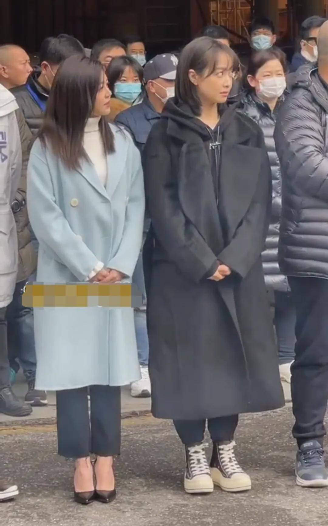 女神宋茜穿的时髦脸却松弛，陈妍希大5岁还少女，就是身高矮的真实！