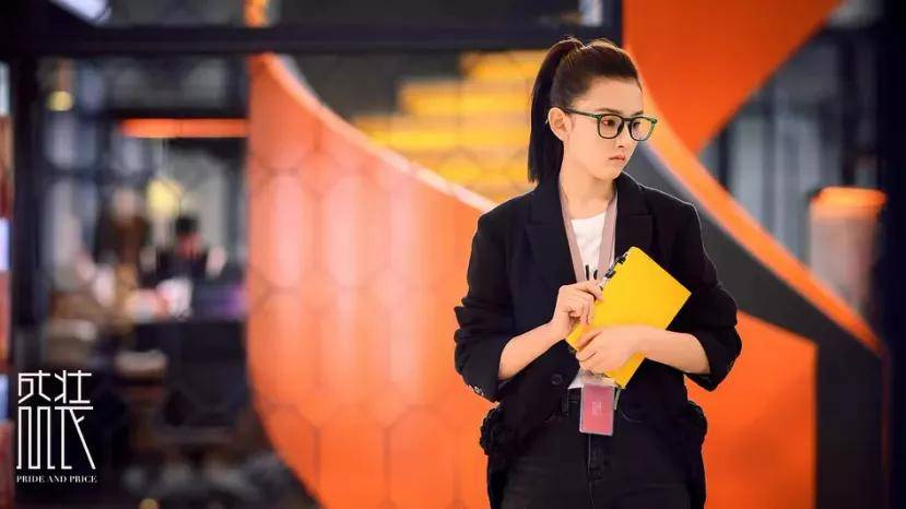 职场|《盛装》系《穿普拉达的女魔头》国剧版？反正不难看