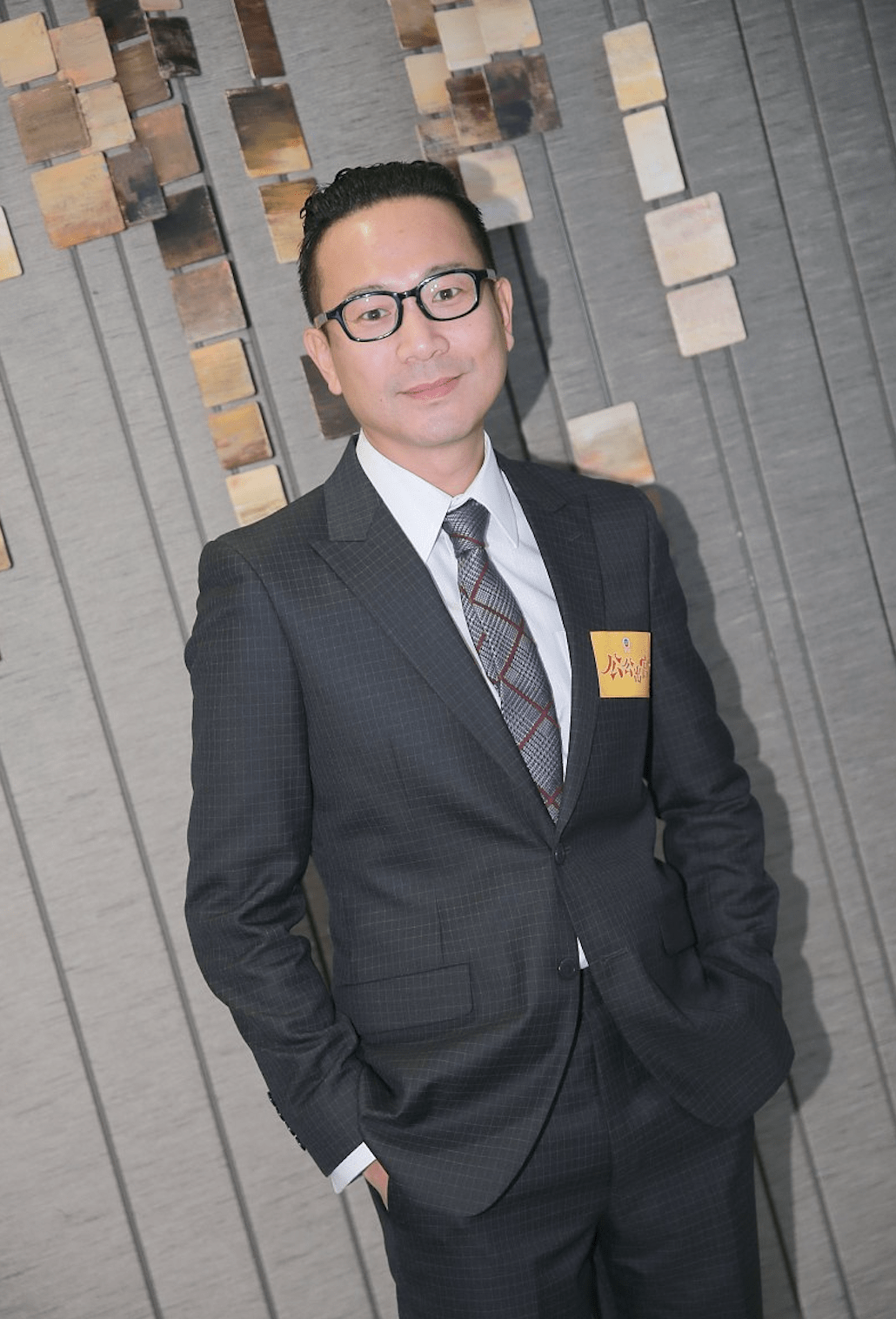 tvb艺人陈国邦转签英皇,期待与谢霆锋合作,自曝为女儿推掉戏约_演出