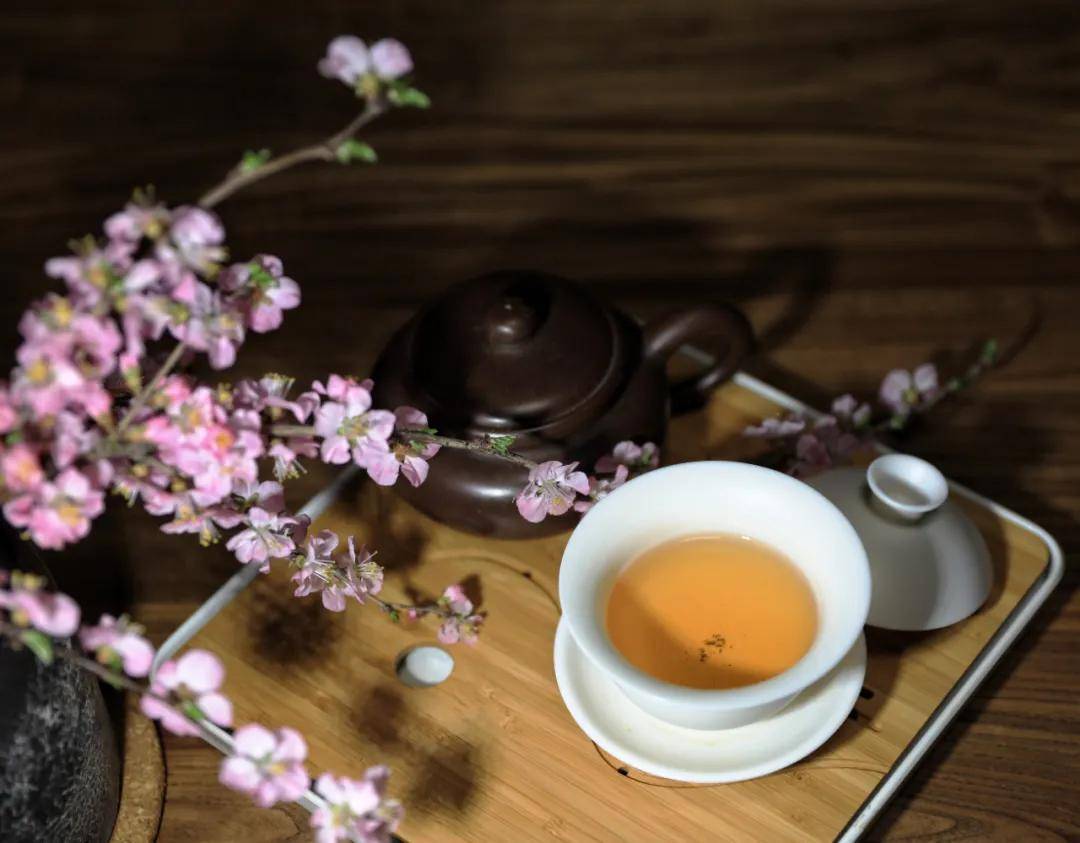 最好的家风:闻到书香,听到安静,看到从容|深度好文