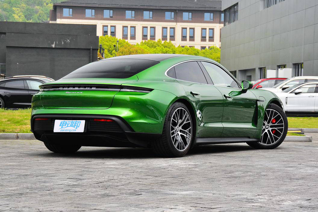 年薪百万的人都买蔚来售价超60万的纯电动豪车盘点