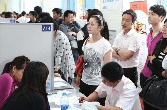2022中国电信公开招聘正式工月薪600BOB全站0以上满足条件均可报考(图7)