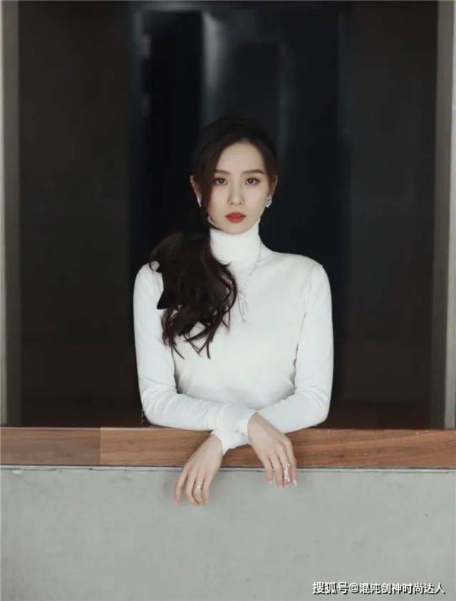 氛围长相普通如何变美？记住这5个小技巧，氛围美女的气质直接拉满