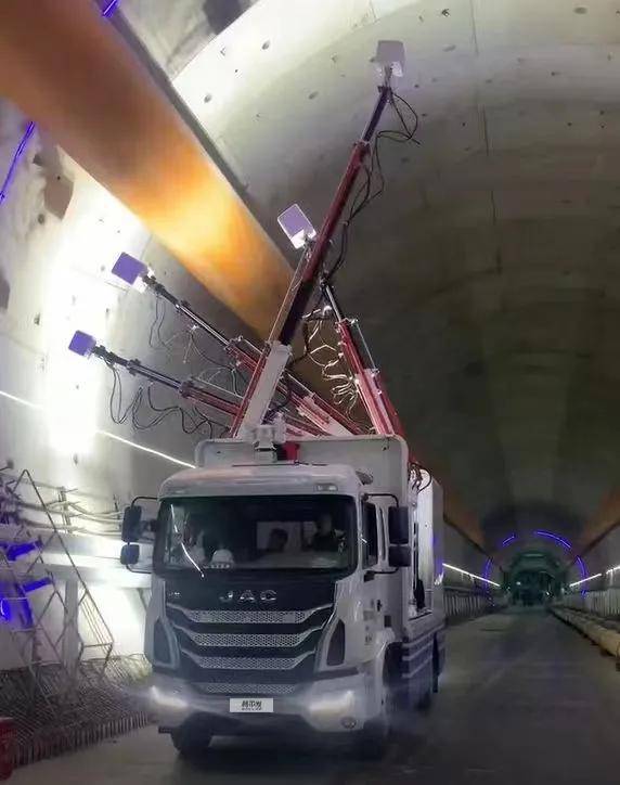 看产品丨基建再添新助力格尔发隧道综合检测车下线