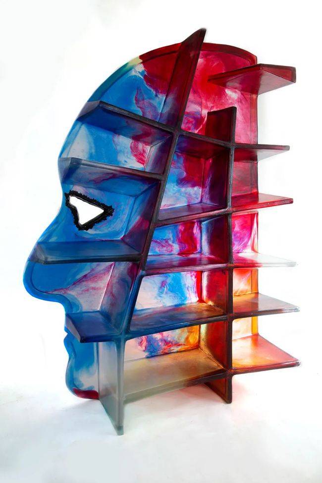 人无完人椅94×48×43 cm树脂,颜料2002-2019艺术