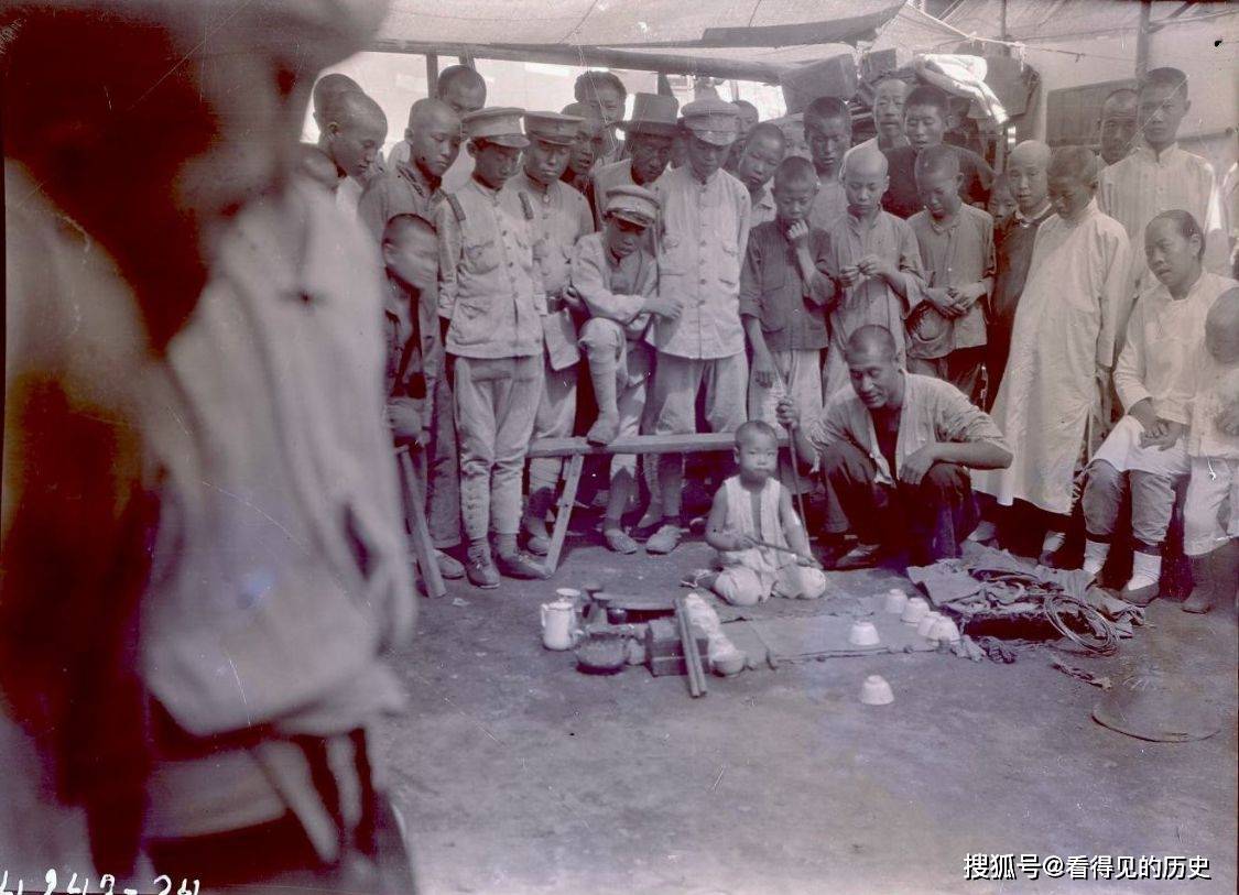 老照片 1926年的北京天桥 热闹得很_georgy_苏联_天坛