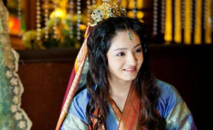 高湛|赵丽颖很好认，却没认出“孔雀公主”，当年这部剧还真是卧虎藏龙