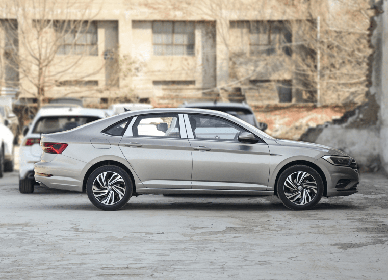 原创2022款大众速腾来袭外观时尚大气功能丰富配备涡轮增压