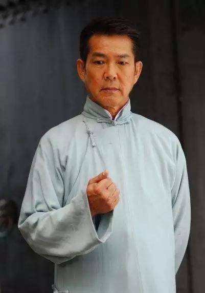 武打|从荧幕实力和真实实力对比，成龙、甄子丹、吴京等谁的实力更强？