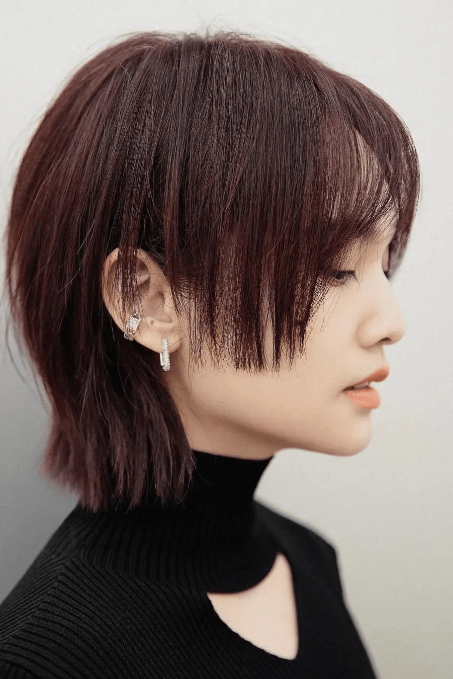 发型那些剪了短发的女明星们,为什么都留不长了?