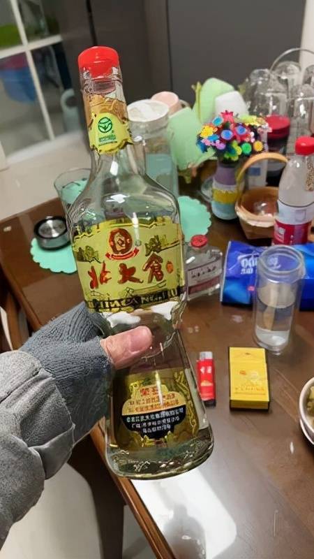 各省最有名的酒配上最有名的菜貴州茅臺很尷尬