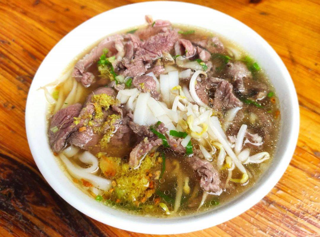 都是牛肉粉,为什么越南河粉这么贵?_汤底_pho_kham