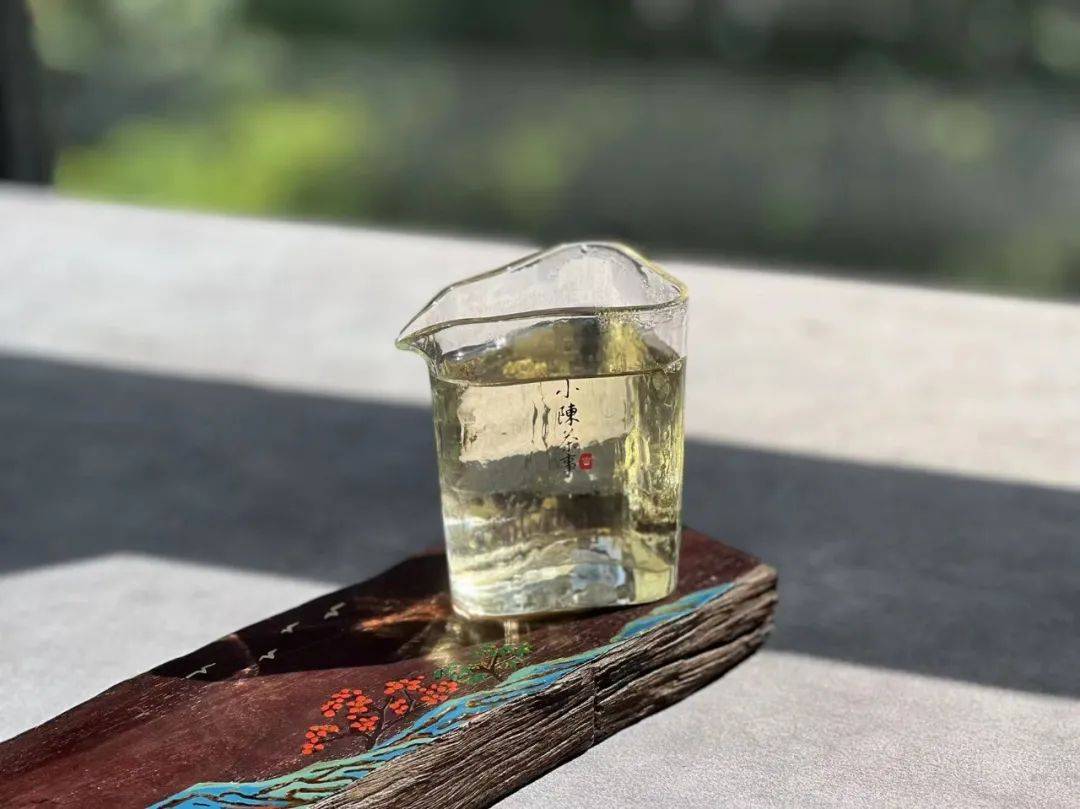 因为|为什么紫砂罐藏了2年的白茶，花香味不凸显，是不是存坏了？