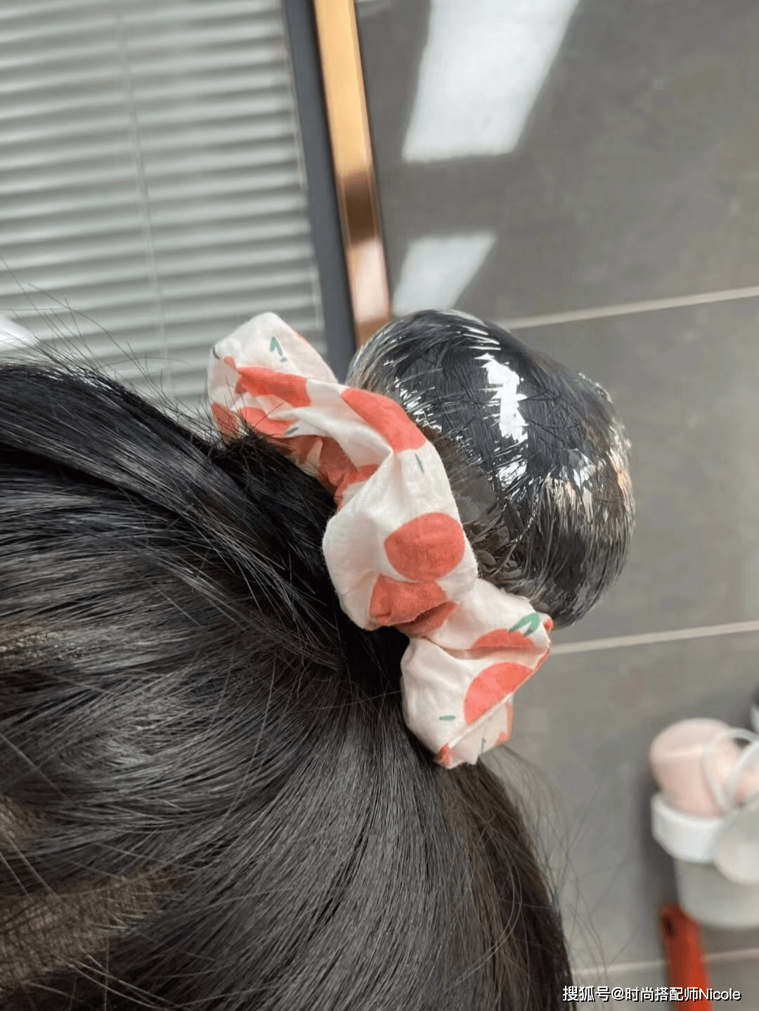 Nicole最近流行的倒叙洗头法：先涂护发素，再洗头，效果到底咋样？