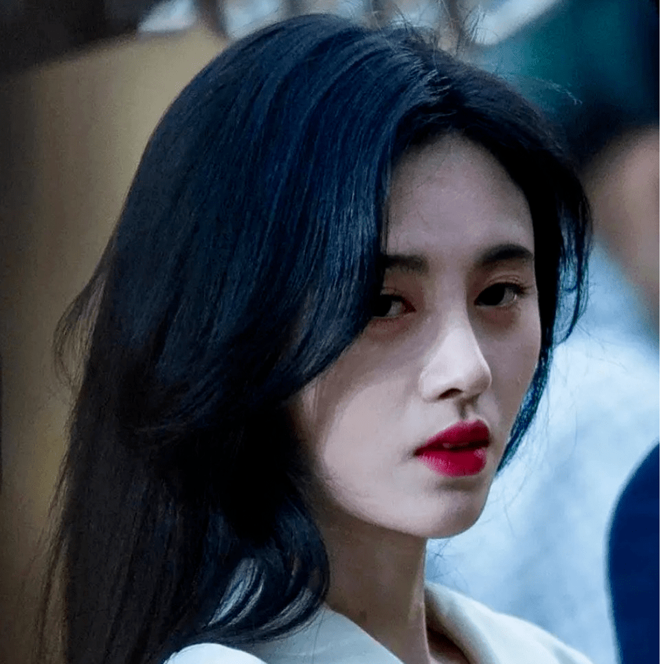 高清生浮粉、长痘、整容痕迹，明星未修图里的脸，让我看见了人间真实