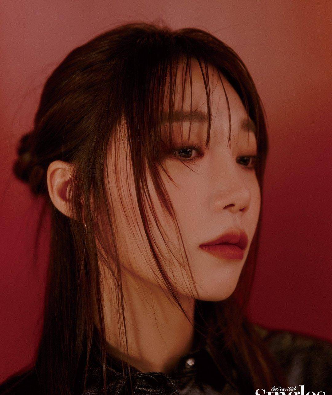 分析郑恩地颜值不高,帅气值却是100分