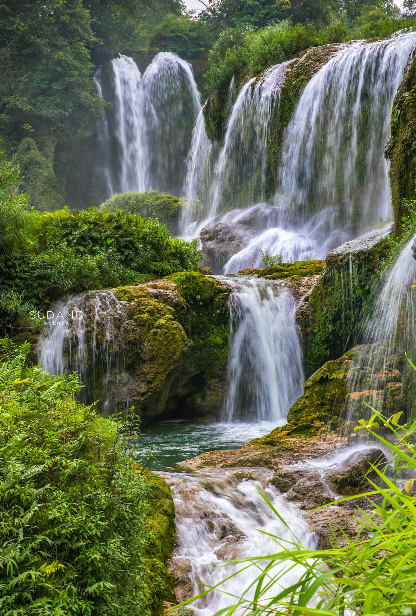 原创广西边境有一条跨国瀑布亚洲第一大是中国最美的六大瀑布之一