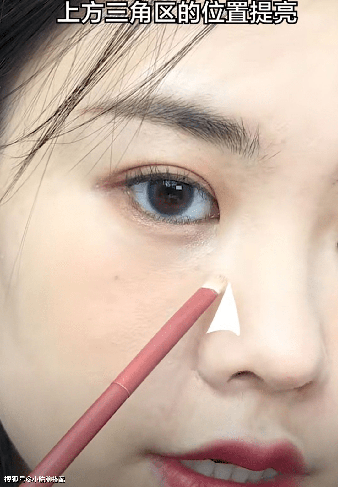 卷发塌鼻梁就一定很丑？知道这3个变美思路，提升气质显洋气