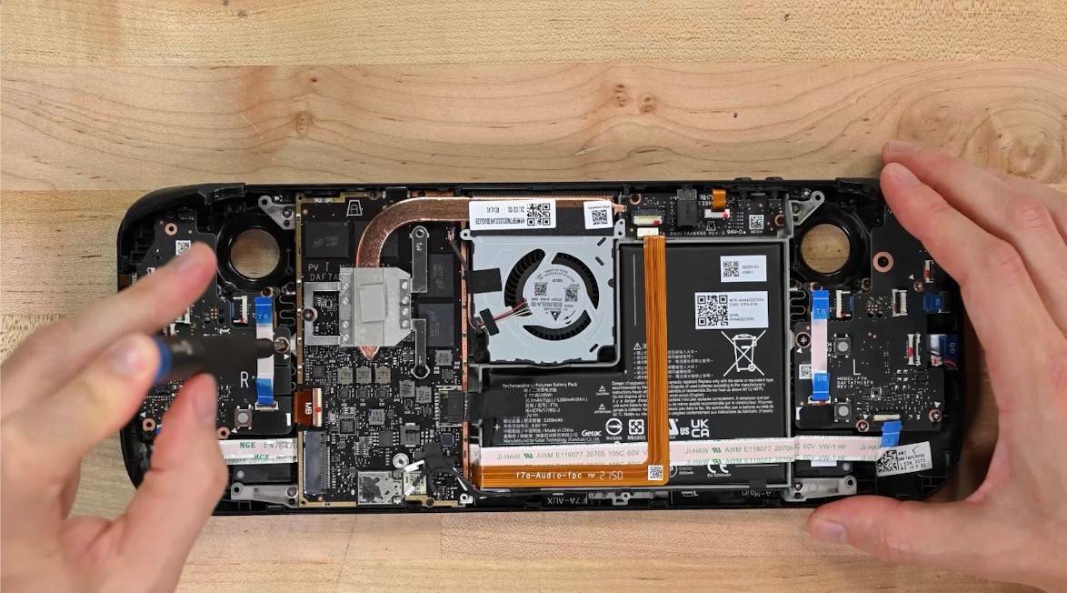 电池|V社：已经尽力增加Steam Deck掌机的电池容量