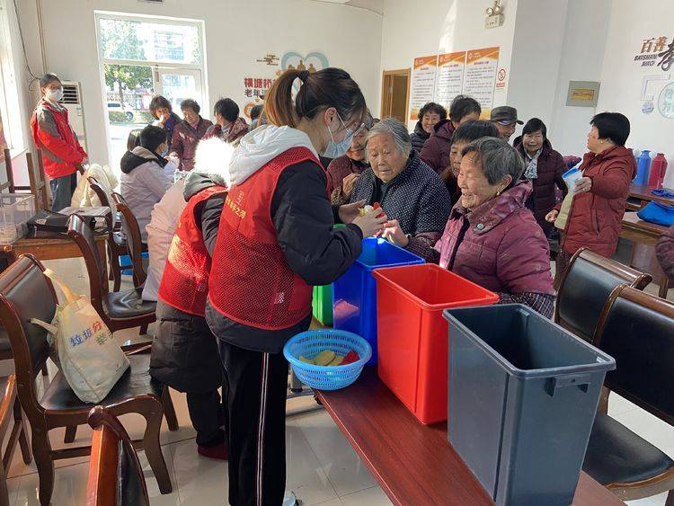 此次活动吸引了横塘桥小区,小梅村,莫家田村,梅东四期以及湖滨村等