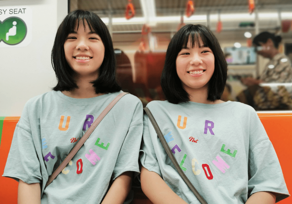 我国首例五胞胎长大现已年满20岁学历现状让人唏嘘不已