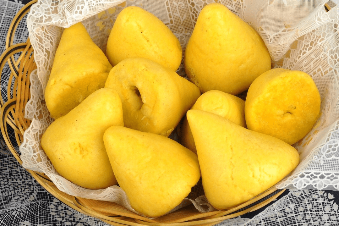 蒸窝头,只放玉米面是大错,多放2味料,香甜松软,不粗糙不噎人_口感