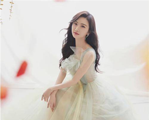 景甜|许凯新剧出演“腹黑公子”，编剧多次发文，暗示剧情很虐心