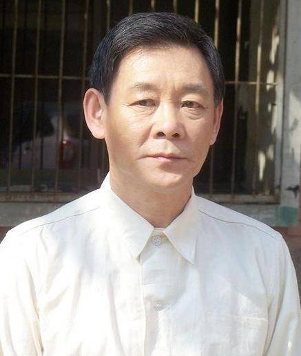 李光复家住三百平四合院儿子年收入过亿74岁还拍戏图啥