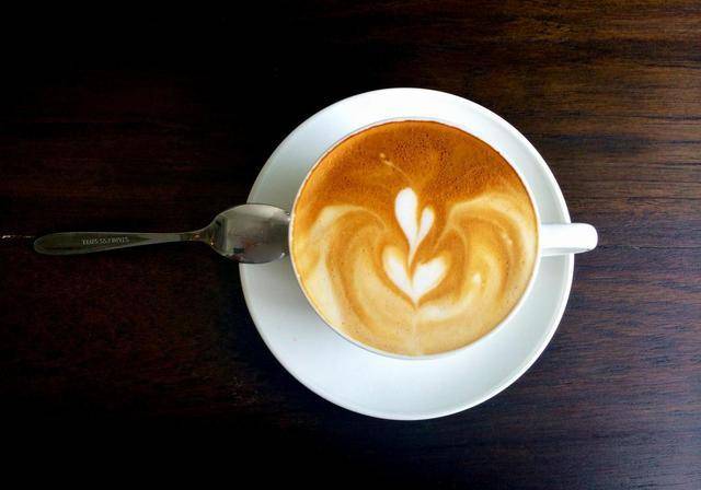 能够帮助|肾衰竭“刚萌芽”时，4个反常莫忽视！喝2茶，吃2果，预防尿毒症