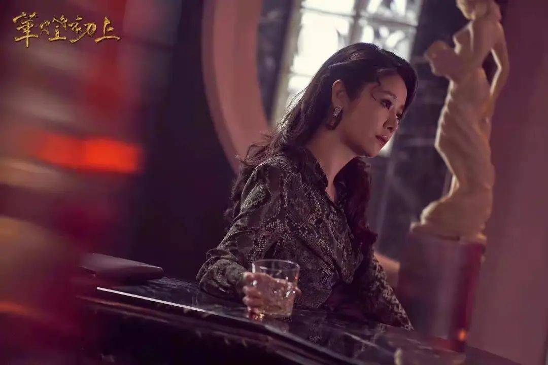 《华灯初上》第三季 在线完整观看(免费加长版)【1080P高清中字版】国语 - 小轻秀场